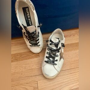 Size 38 (8 US) Women’s Super Star Golden Goose
